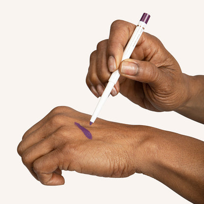 LÁPIS DE OLHOS EM GEL